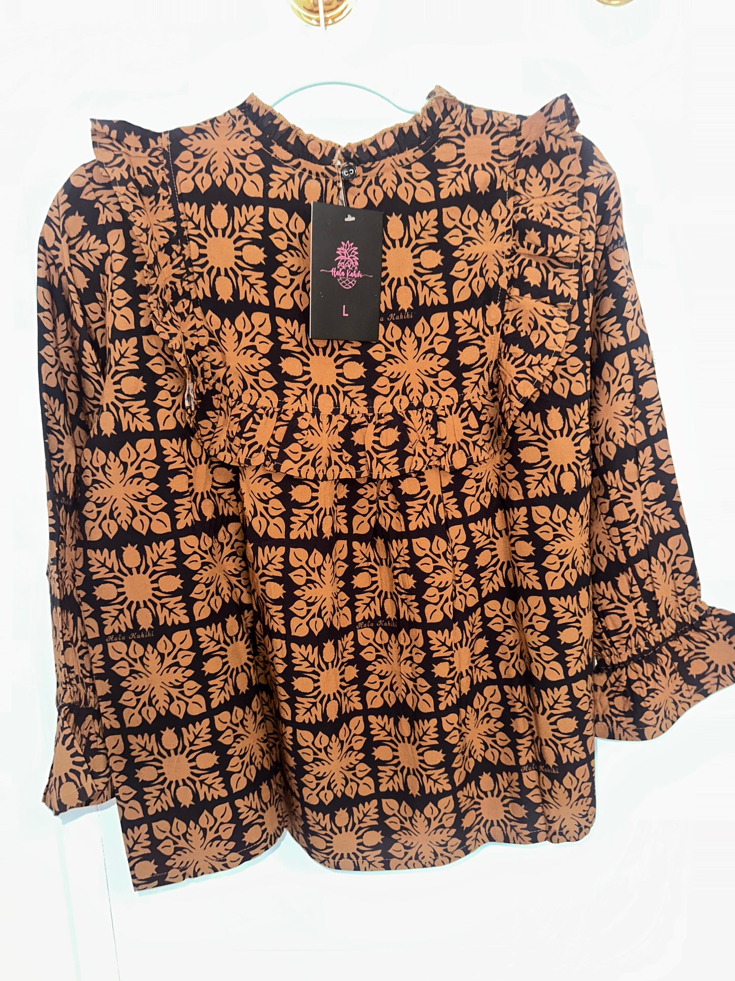 Leimakamae Pineapple Quilt Top